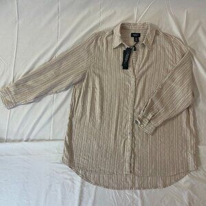 Jones & CO. Women's dress shirt with long sleeves size 1X. Made in Indonesia.